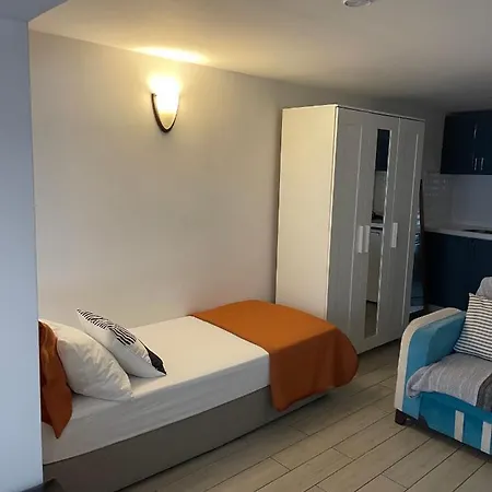 Bella Mila Suit Lägenhetshotell 3*